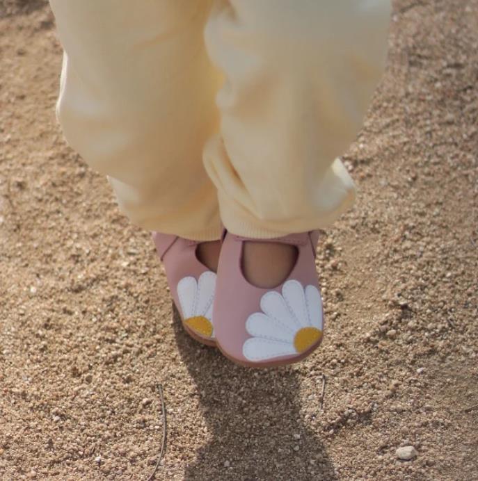 MOCS PIEL DAISIES PALO ROSA ZAPATITOS BEBÉ MINIMOX PRIMEROS PASOS